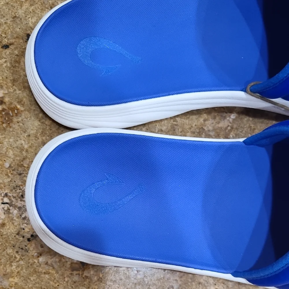 OluKai Blue Komo Slide Sunset Blue Sandals with White Accents NWT Size 14